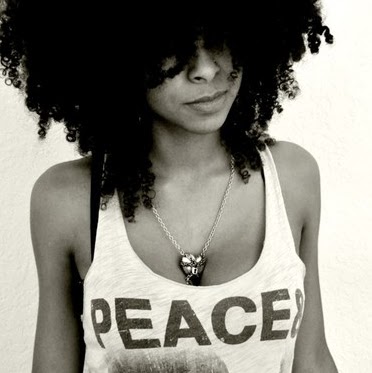 Simone Turner Photo 23