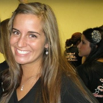 Danielle Malone Photo 27
