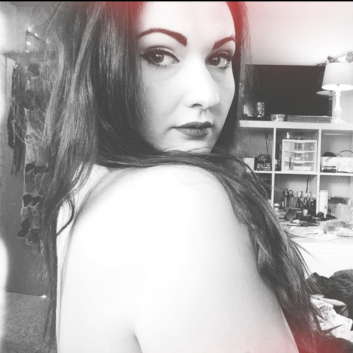 Rachel Knowles Photo 10