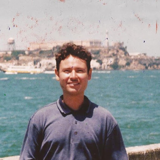 Hector Gutierrez Photo 28