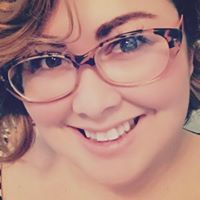 Hannah Shields Photo 15