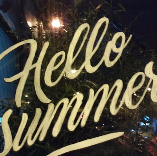 Summer Banks Photo 6