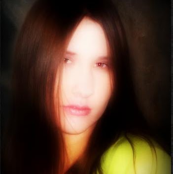 Nicole Prince Photo 16