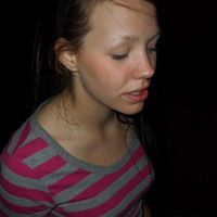 Elizabeth Worthington Photo 22