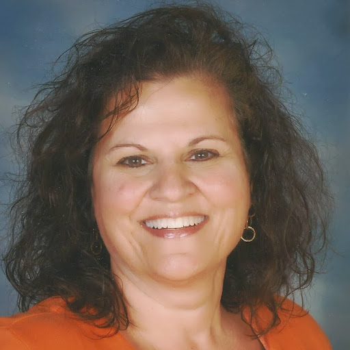 Lisa Layman Photo 34