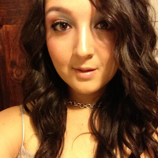 Anna Ortega Photo 30