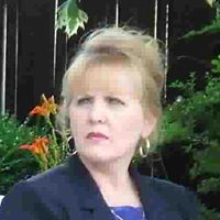 Louise Mackinnon Photo 7