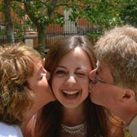Lori Anderson Photo 31