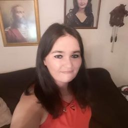Michelle Barrett Photo 27