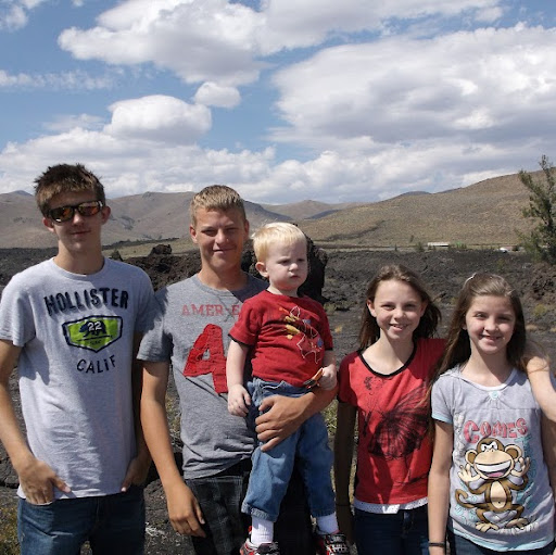 Julie Degarlais Photo 2