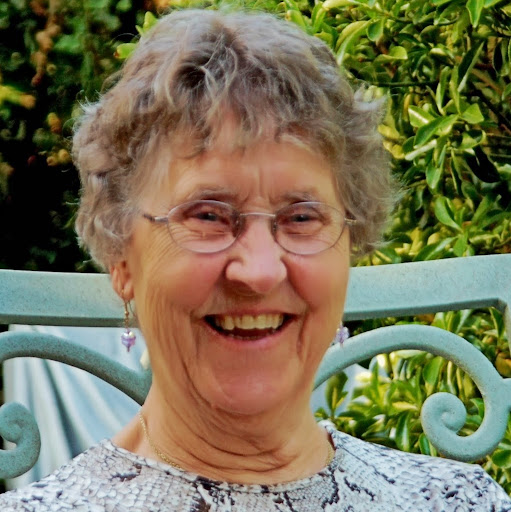 Dorothy Nicholson Photo 28