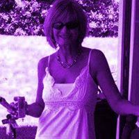 Julie Best Photo 23