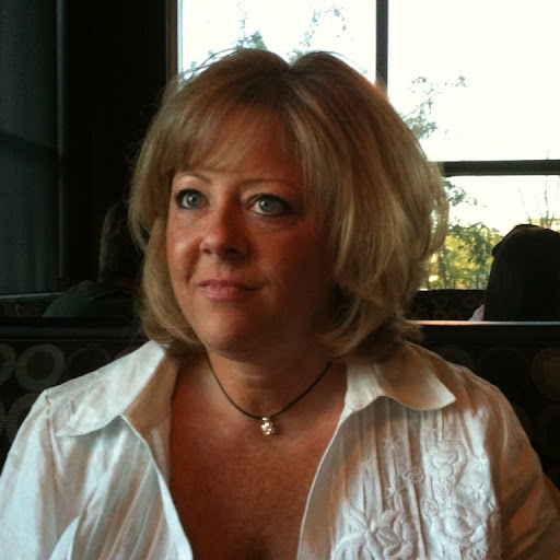 Susan Wyatt Photo 18