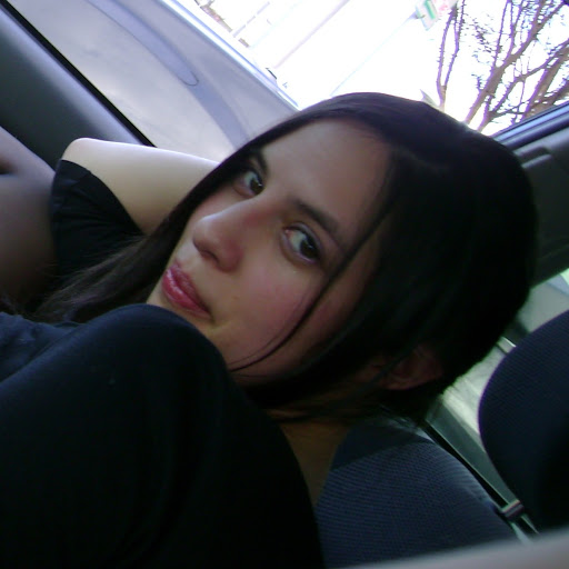 Amanda Baker Photo 18