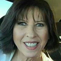 Rebecca Lujan Photo 30