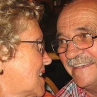 Stephanie Kemp Photo 25