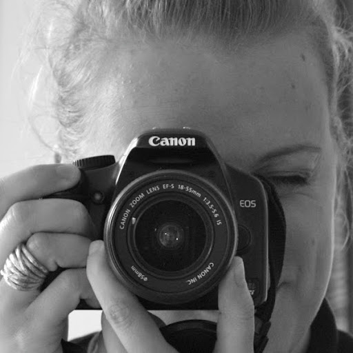 Laura Kent Photo 11