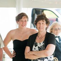 Linda Garrett Photo 22