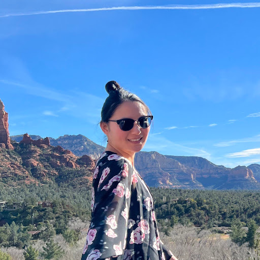 Vivian Huang Photo 31