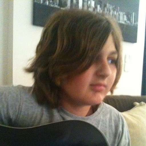 Alexander Turner Photo 15