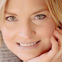 Michelle Seymour Photo 21