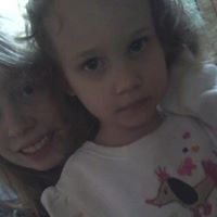 Melissa Oliver Photo 16