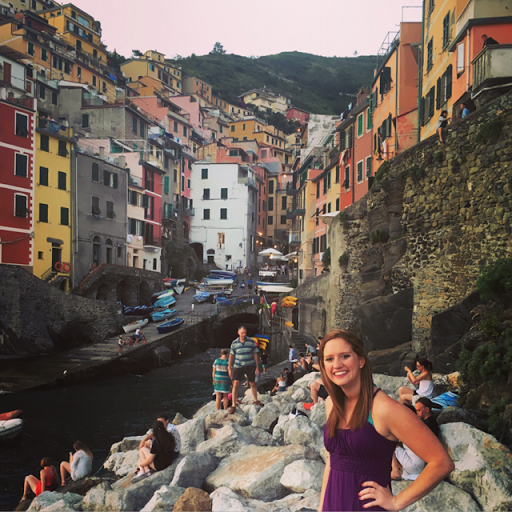 Erin Devine Photo 11