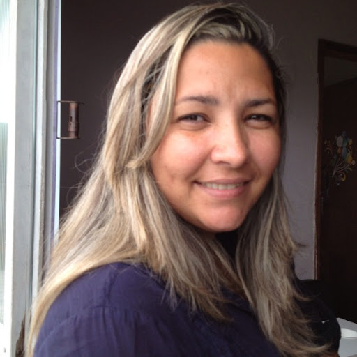 Denise Souza Photo 13