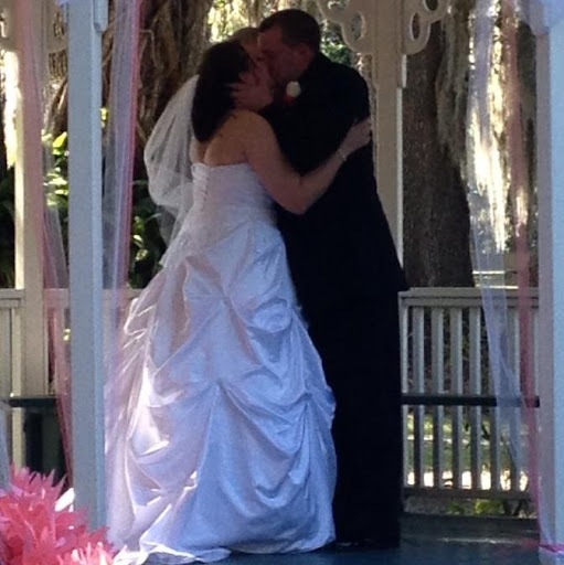 Erica Collins Photo 37