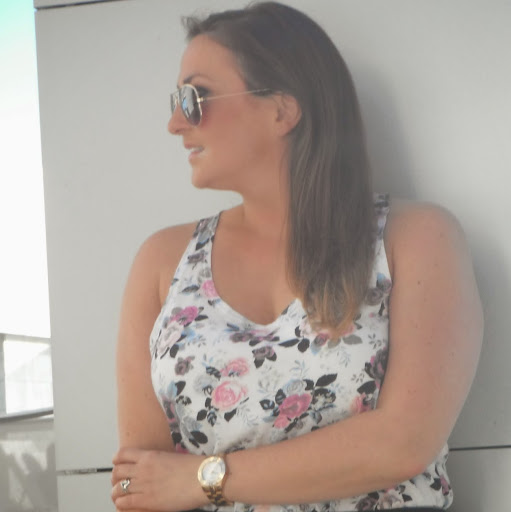 Dawn Hayward Photo 15