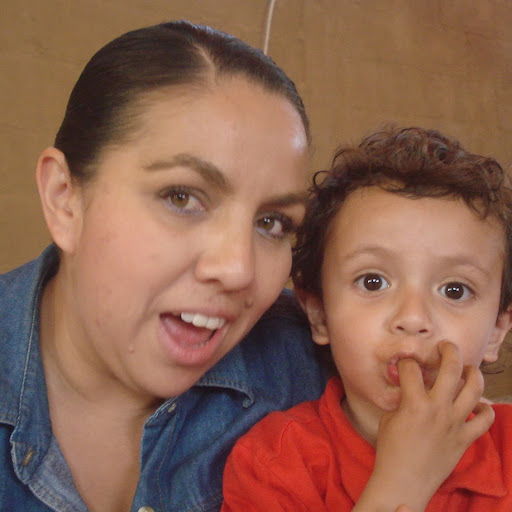 Laura Cruz Photo 35