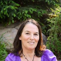 Victoria Linn Photo 15