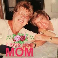 Julie Whitacre Photo 13