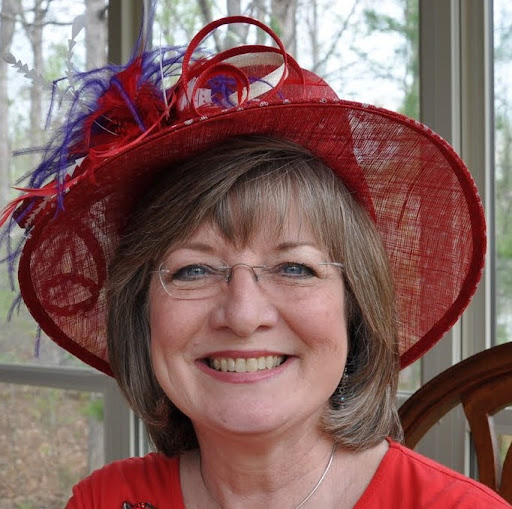 Sandy Rhodes Photo 40