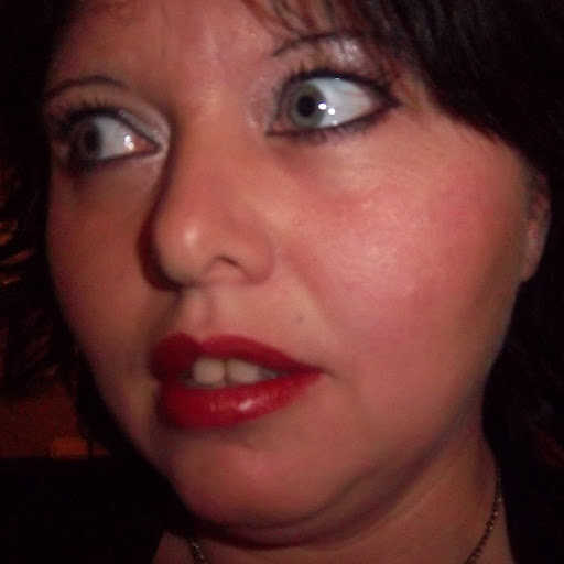 Michelle Sanderson Photo 21