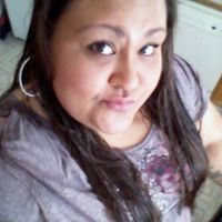 Aurelia Flores Photo 7