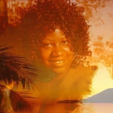 Marie Spencer Photo 9