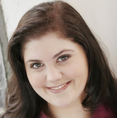 Danielle Golden Photo 31