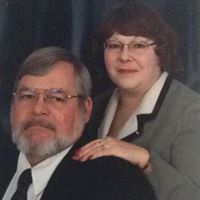 Amy Behrens Photo 33