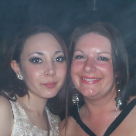Amy Haines Photo 37