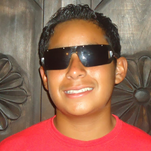 Douglas Pineda Photo 25