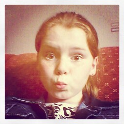 Lily Morris Photo 20