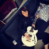 Anna Hartley Photo 38