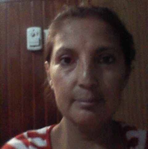 Julia Flores Photo 13