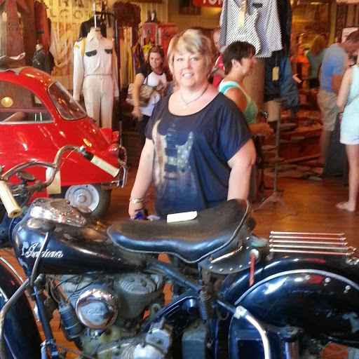 Pam Roberts Photo 17 Pam Roberts Photo 17