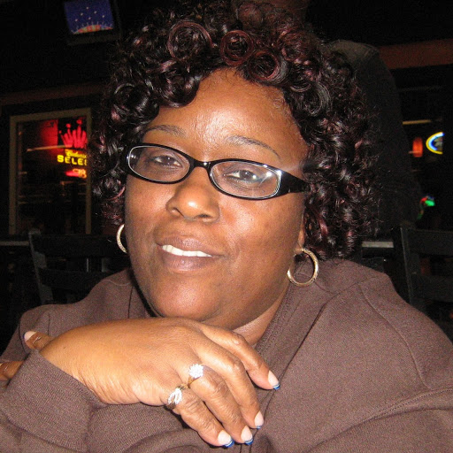 Roberta Taylor Photo 36