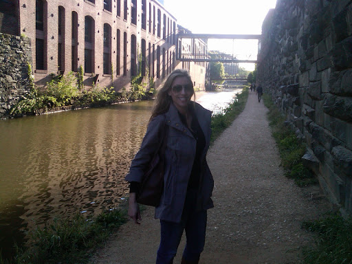 Stephanie Blank Photo 12