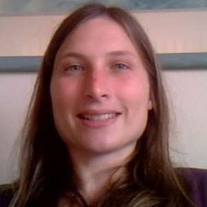 Stephanie Moyer Photo 19