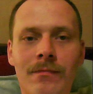 Dustin Burns Photo 20