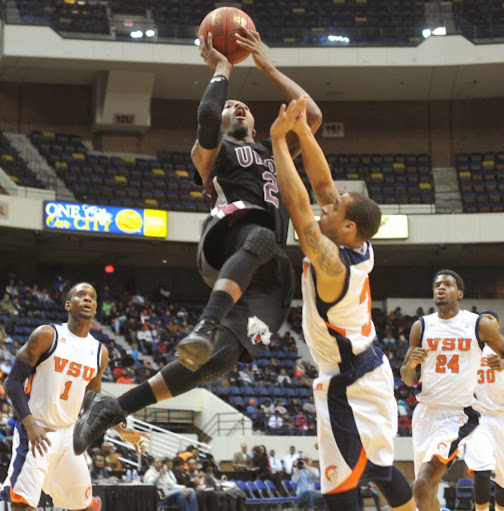 Reggie Howell Photo 8